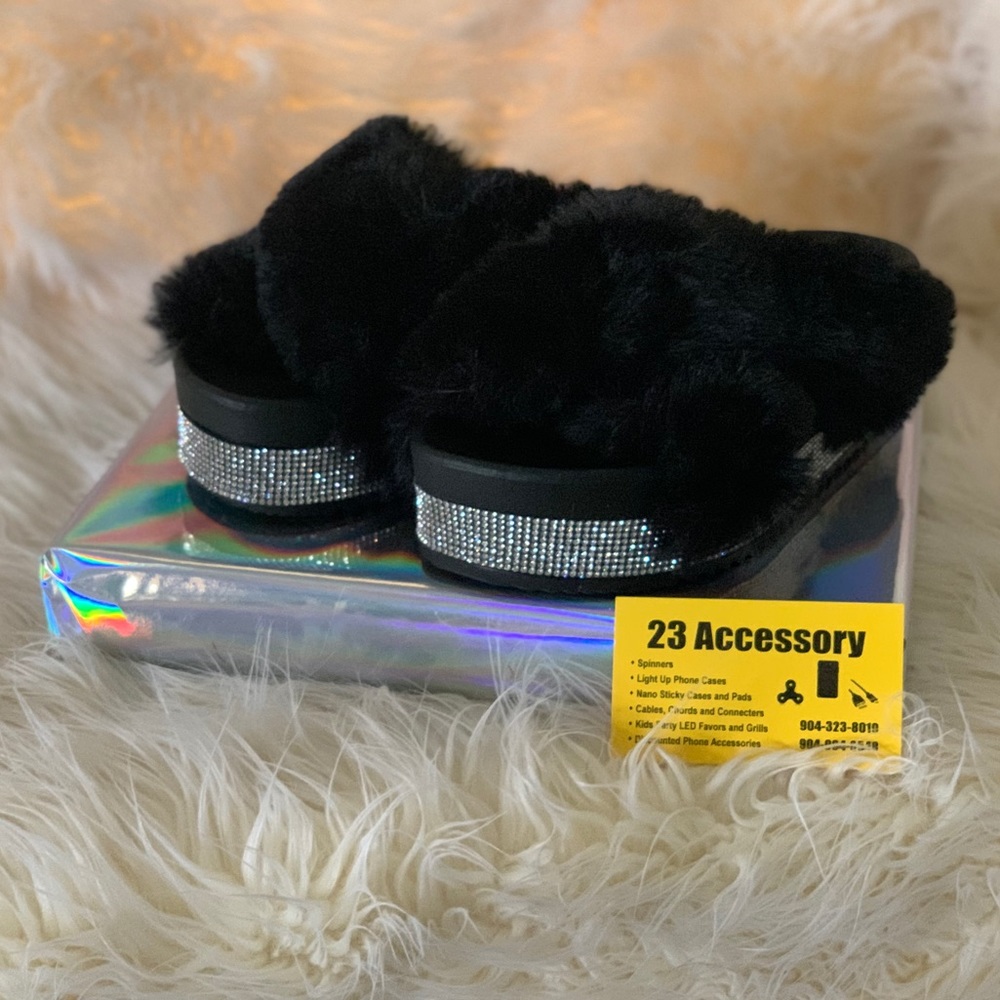 Furry Slides (Black)